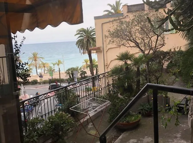 Casa In Costa Azzurra דירה *
